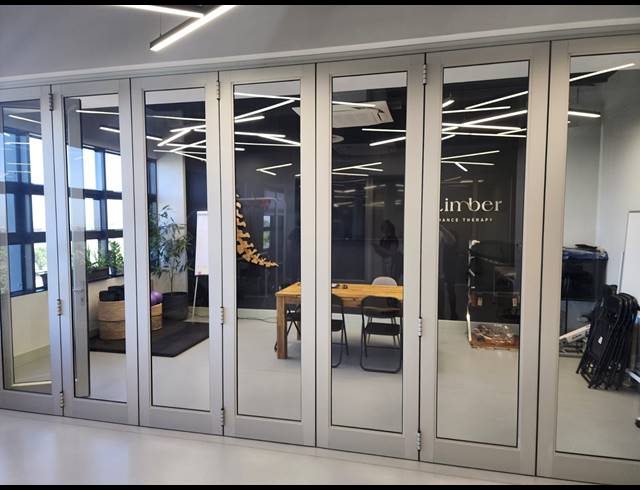 176M² OFFICE TO LET IN PANORAMA